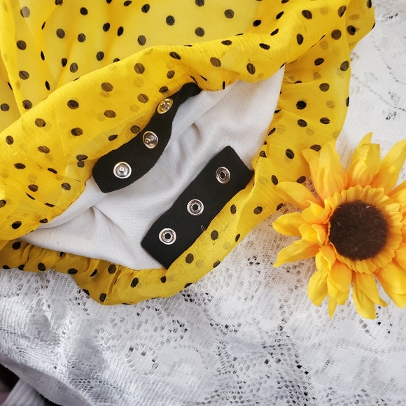 Yellow bodysuit with black polka-dot - Picture 3 of 5